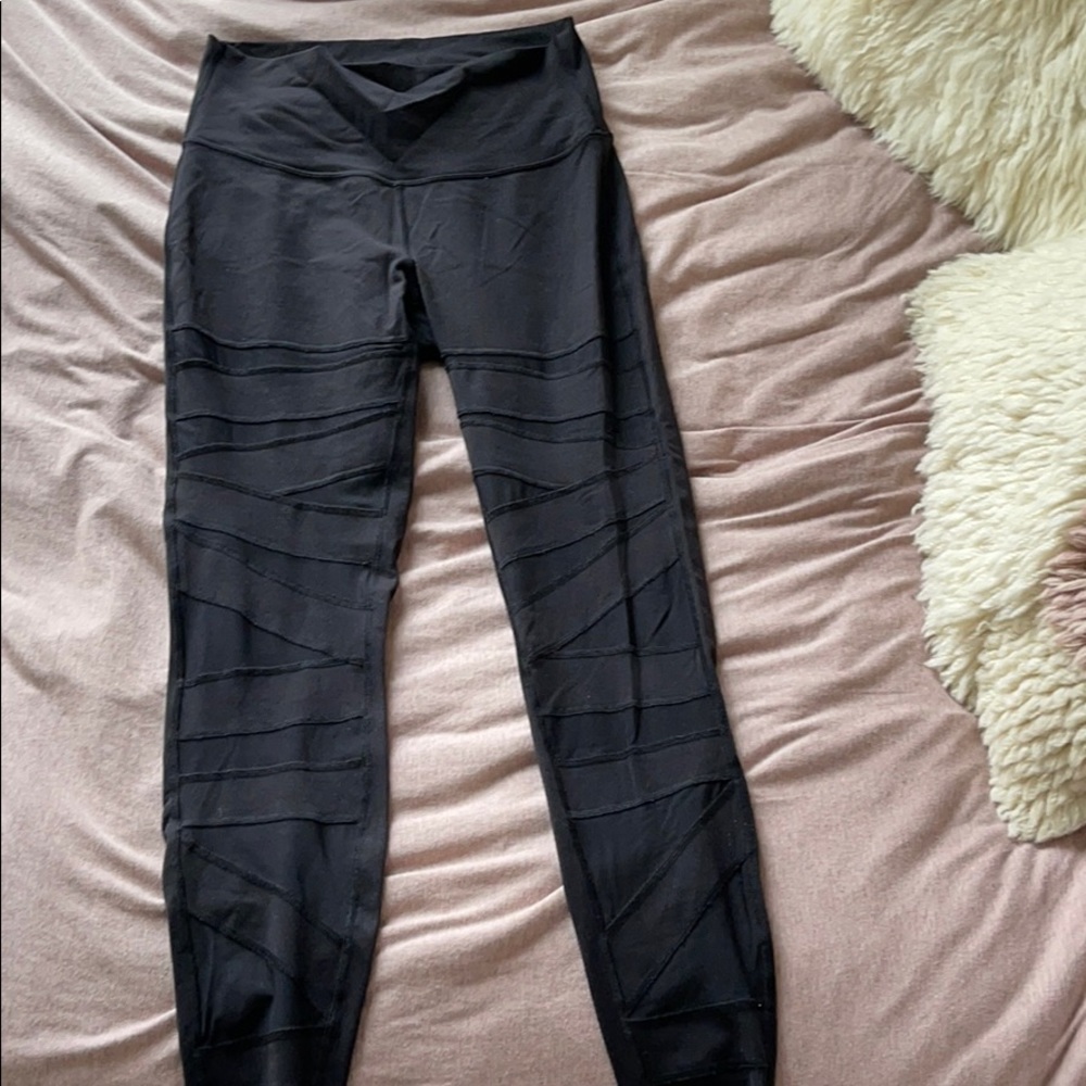 Lululemon Mesh Wunder Under Leggings